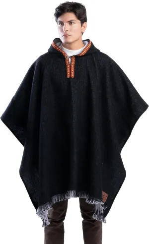 QISU Llama Loft Wool Poncho – Your Cozy Holiday Haven