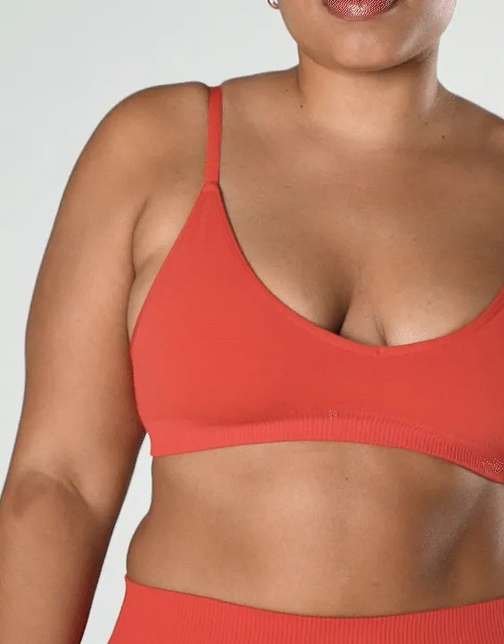 Seamless Base Bralette - Red